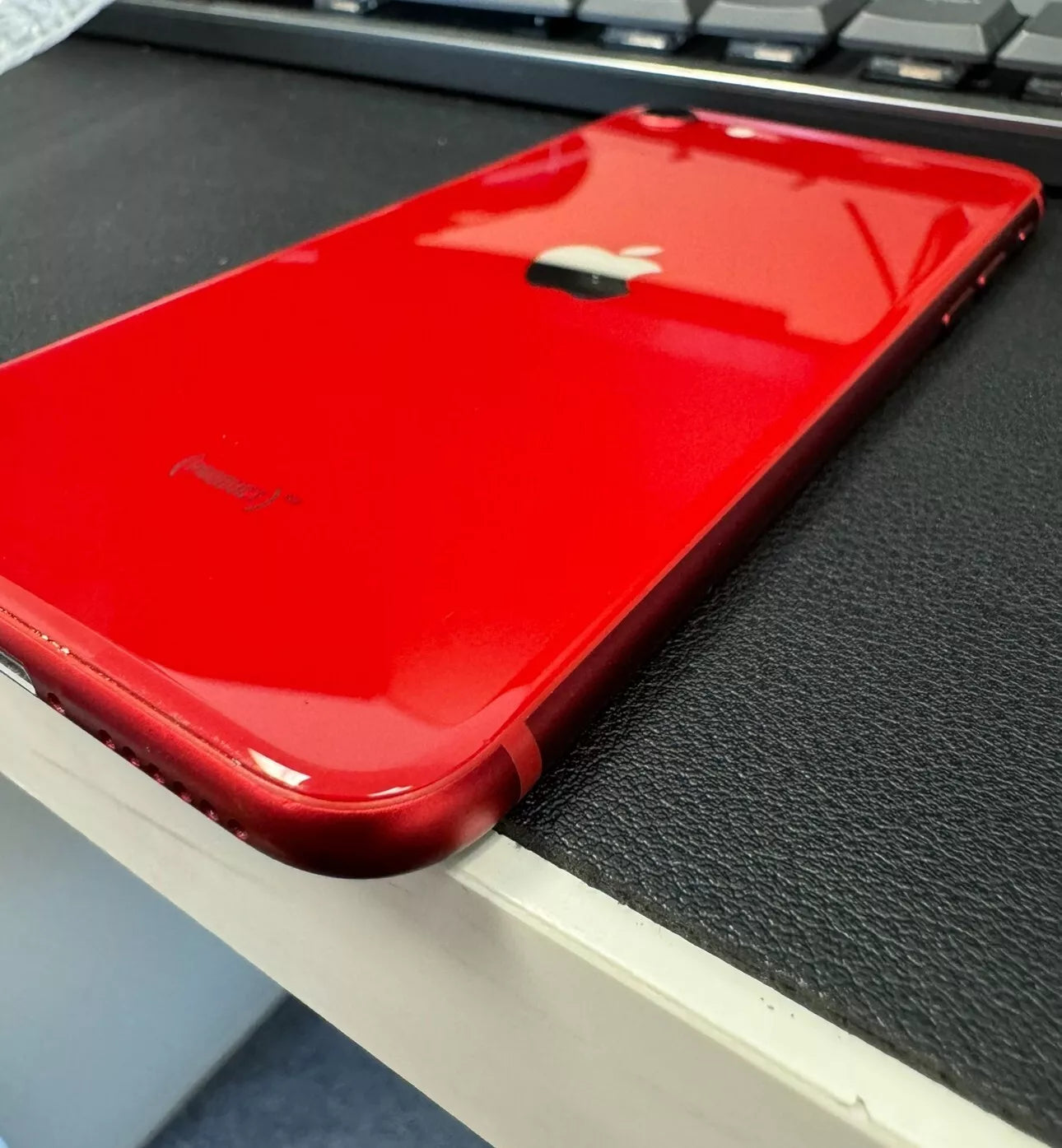 iPhone SE 2nd Gen back housing Replacement Red With Small Parts Grade AB